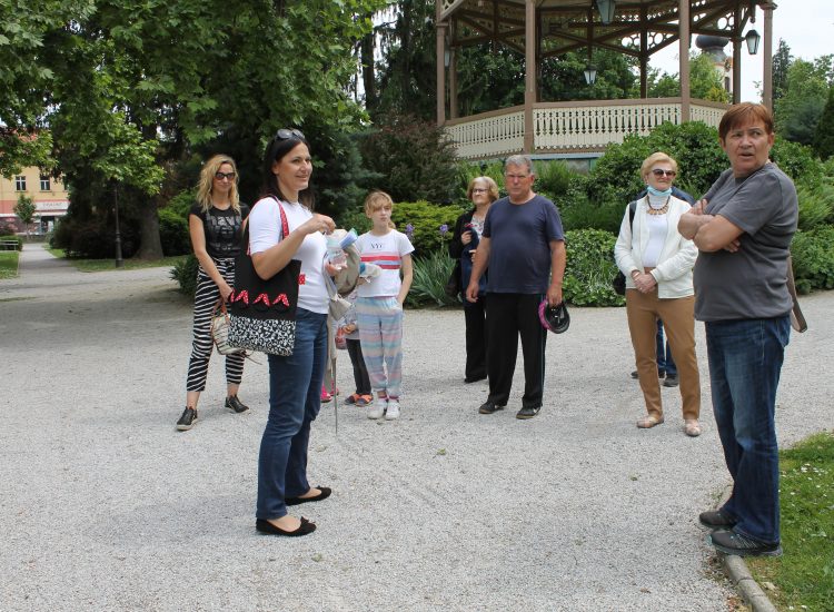 Građani upoznali park i zanimljive vrste koje tamo rastu
