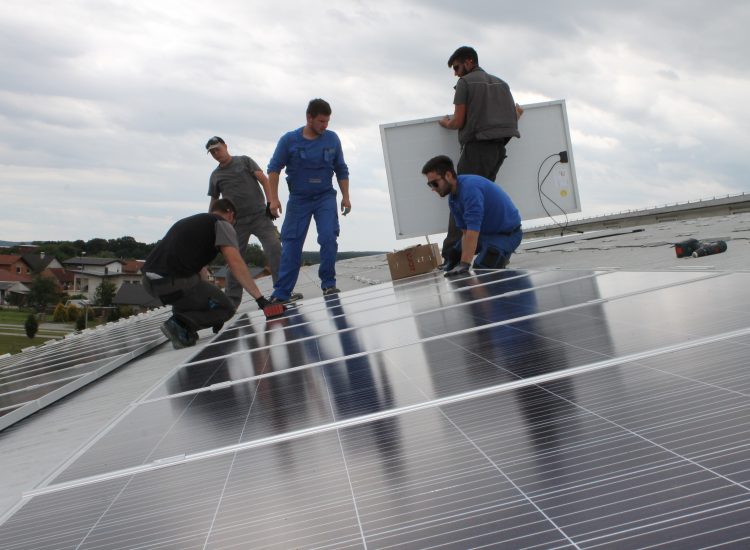 Pri kraju je postavljanje solarne elektrane na Bazenima Cerine