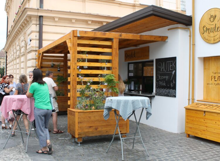 Smutek – domaći kutek od danas ima telefonsko naručivanje – 099 5498 944