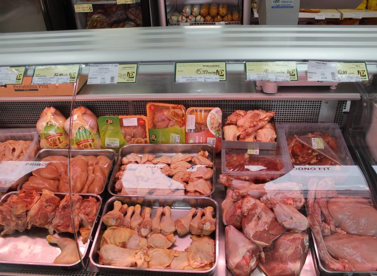 Perutnina Ptuj i dalje je na tržnici, svoju svježu hrvatsku piletinu potražite u kiosku pored blagajne Komunalca