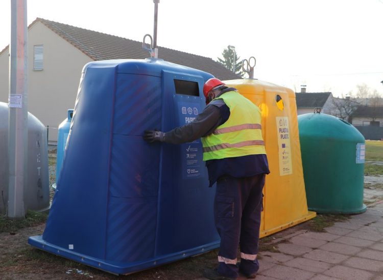 Novi spremnici za plastiku i papir na zelenim otocima u Koprivnici