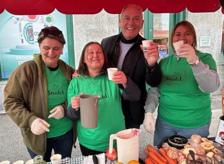 Smutek domaći kutek oduševio posjetitelje Dolca na Danu hrvatskih tržnica