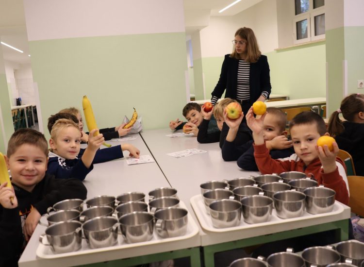 Veseli i zdravi početak dana uz Smutek radionicu u OŠ Đuro Ester