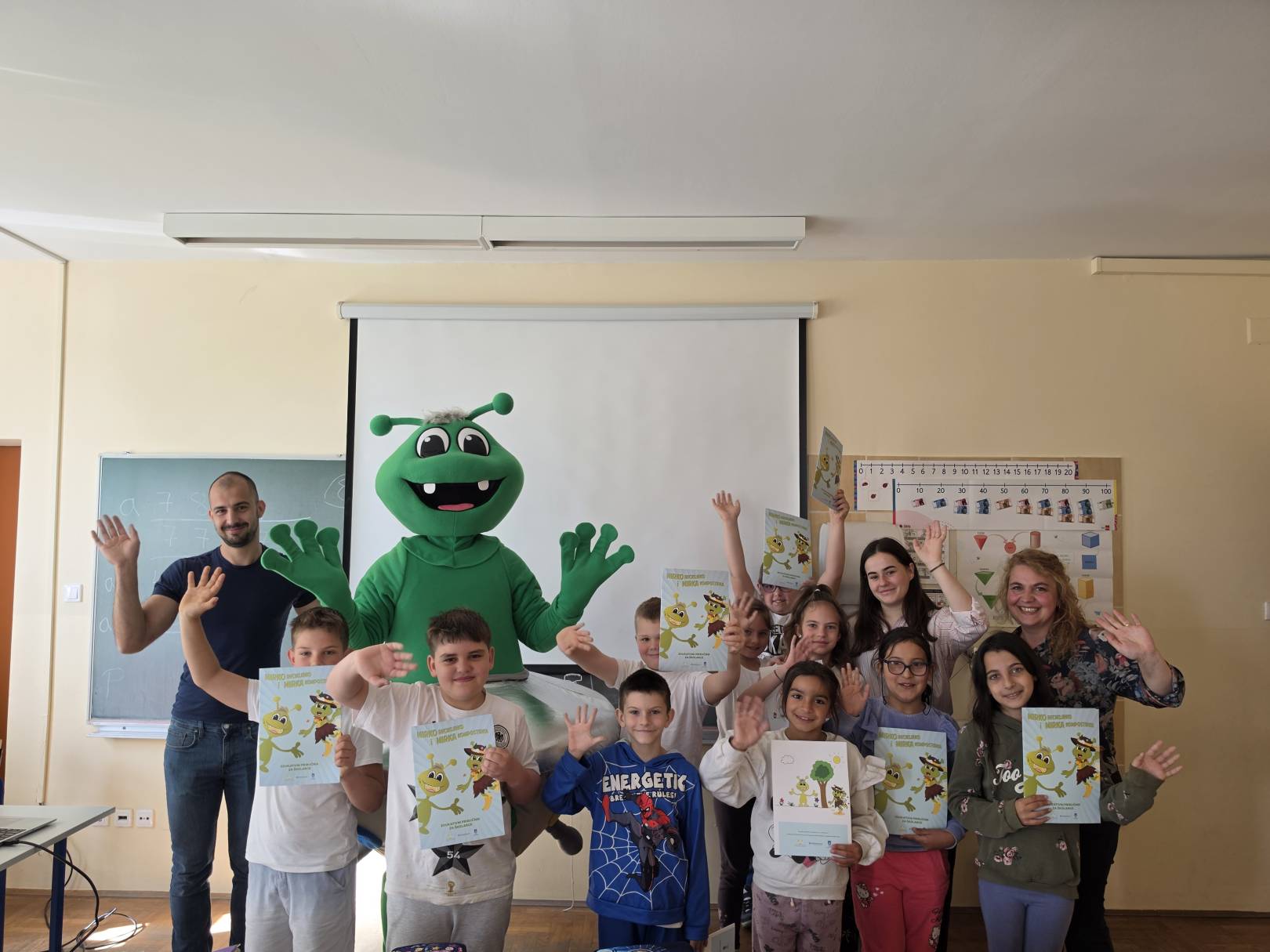 Edukativna radionica o recikliranju oduševila učenike u PŠ Sigetec