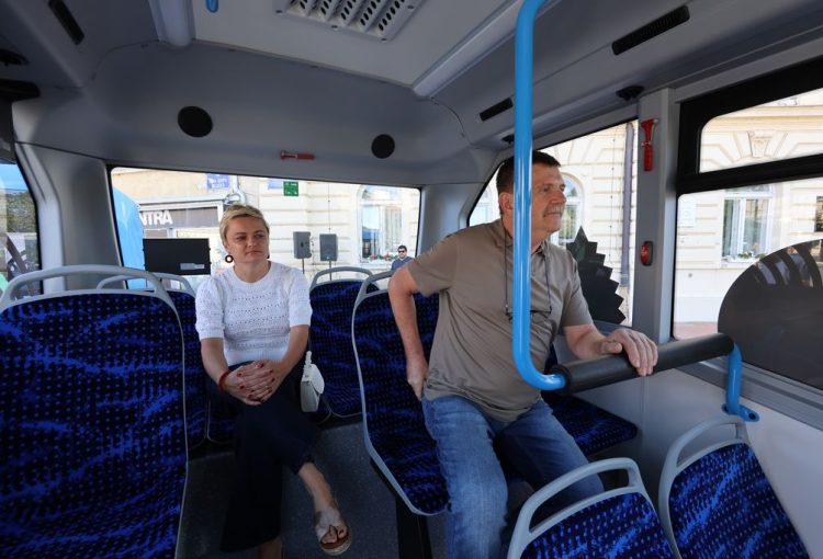 Bus Ko pocetna konferencija 2026