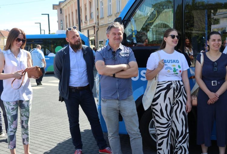 Bus Ko pocetna konferencija 2026