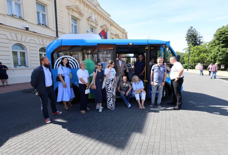 Bus Ko pocetna konferencija 2026