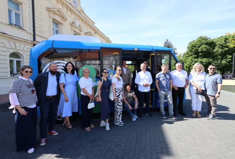 Bus Ko pocetna konferencija 2026