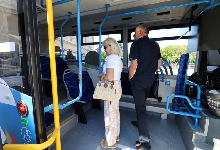 Bus Ko pocetna konferencija 2026