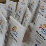 Veselo u skolu press