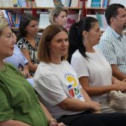 Veselo u skolu press