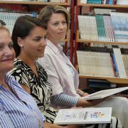 Veselo u skolu press